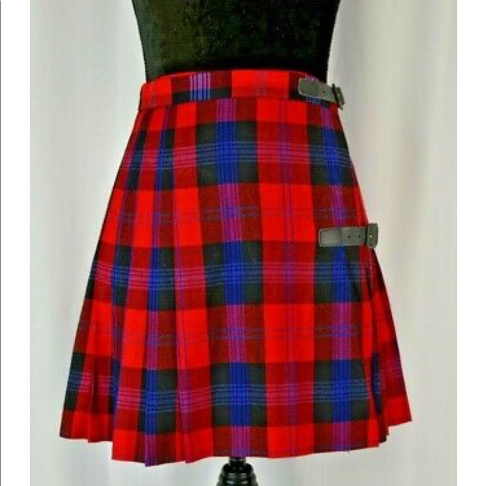 EXTREMELY RARE HENRI BENDEL PLEADED SKIRT SIZE 6